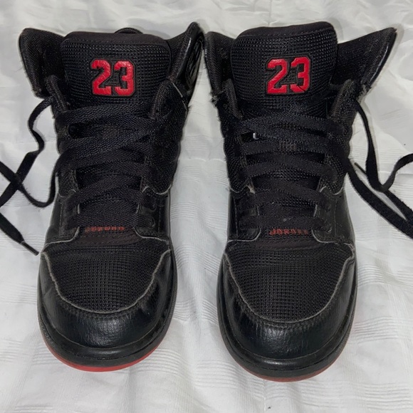 Jordan shoes - Picture 2 of 4